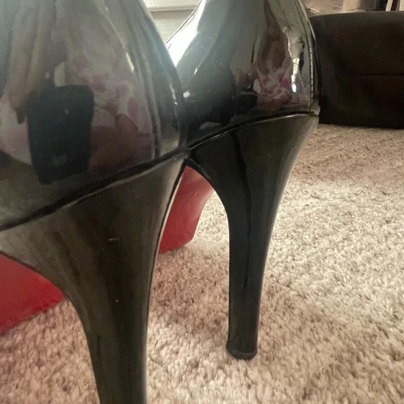 Christian Louboutin Black Patent Leather Heels - Picture 5 of 13